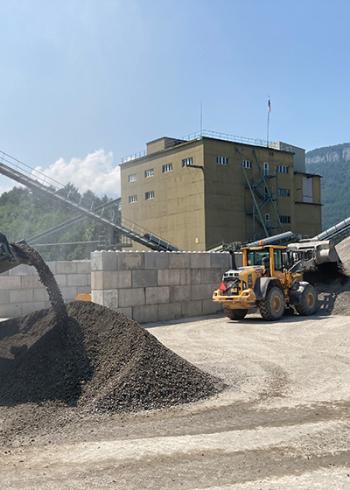 Produktion von Recycling-Beton in Oberdorf 